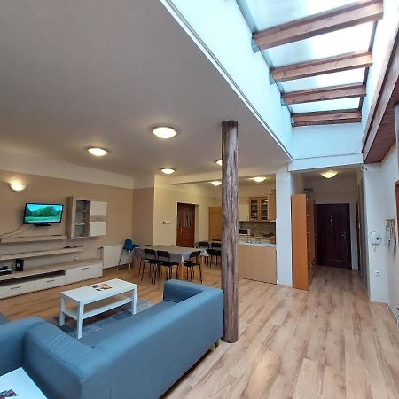 CsaládBarát Vendéglak Szegedi Magánszálláshely 9 fő részére, nagycsaládok és baráti társaságok részére Extérieur photo