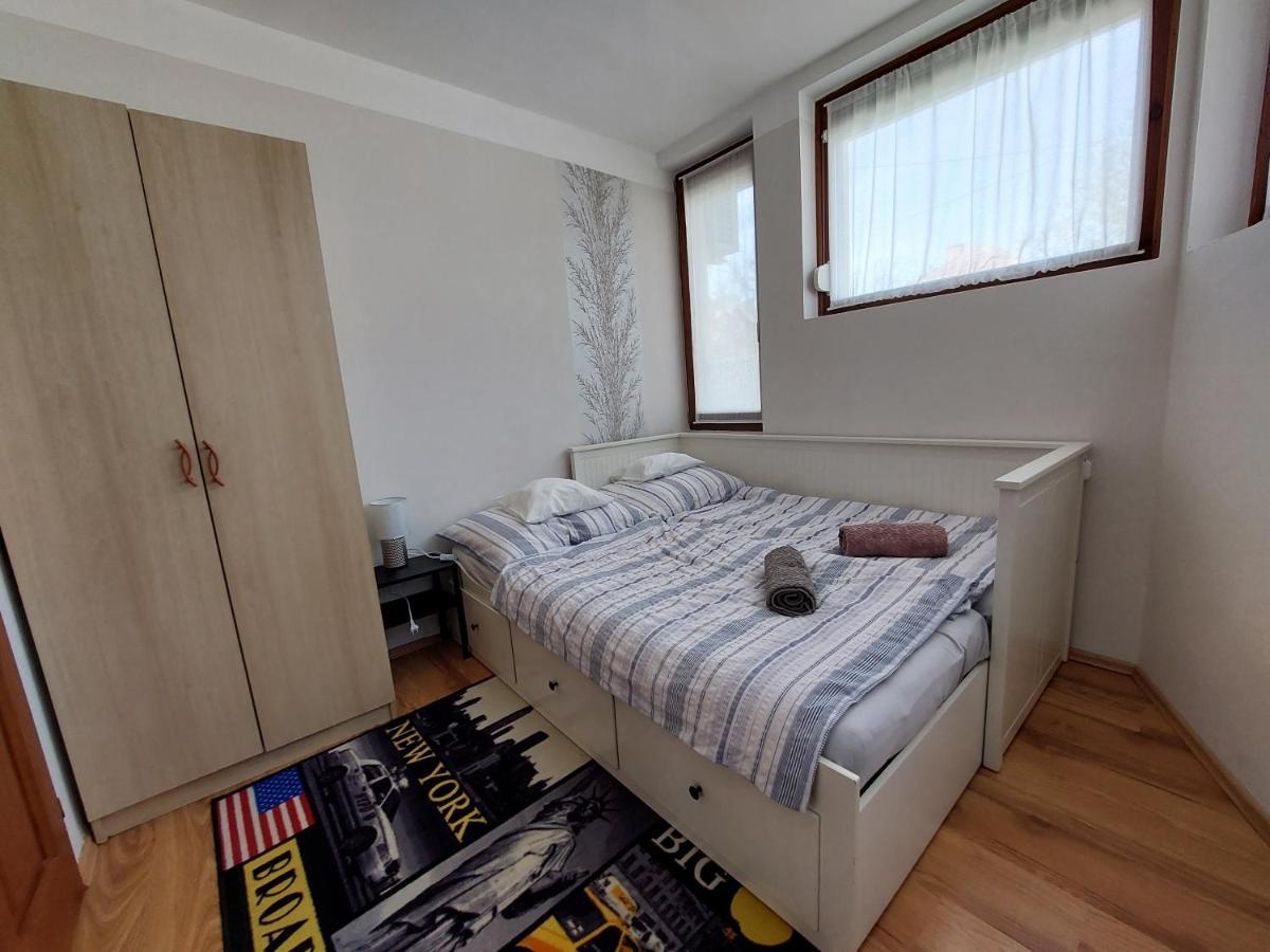 CsaládBarát Vendéglak Szegedi Magánszálláshely 9 fő részére, nagycsaládok és baráti társaságok részére Extérieur photo